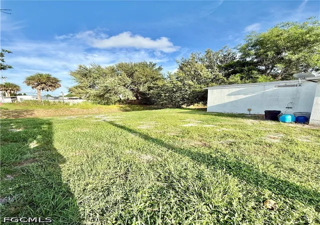 Photo 3 of Manufactured home for sale at 26646 Token Ct, Bonita Springs, FL 34135 | MLS# 2026032504 | Listing updated on 2026-08-26