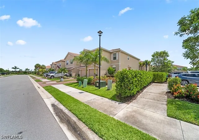 Photo 3 of Townhouse for sale at 2914 Citrus St, Naples, FL 34120 | MLS# 226027616 | Listing updated on 2026-08-24