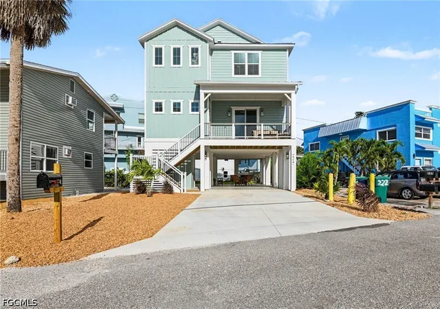 Photo 1 of Single family home for sale at 224 Fairweather Ln, Fort Myers Beach, FL 33931 | MLS# 2026032607 | Listing updated on 2026-08-23