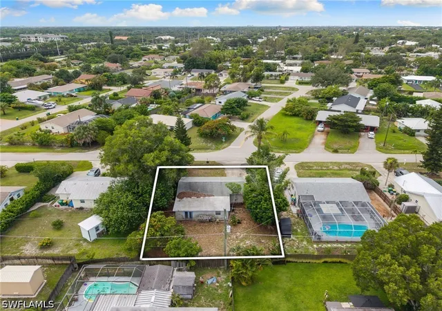 Photo 2 of Single family home for sale at 1297 Ingraham St, Naples, FL 34103 | MLS# 226026381 | Listing updated on 2026-08-30