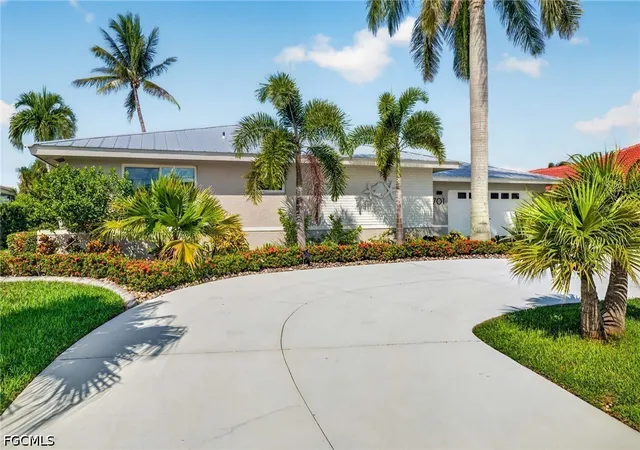 Photo 1 of Single family home for sale at 701 Santa Margerita Ln, Punta Gorda, FL 33950 | MLS# 2026032619 | Listing updated on 2026-08-13