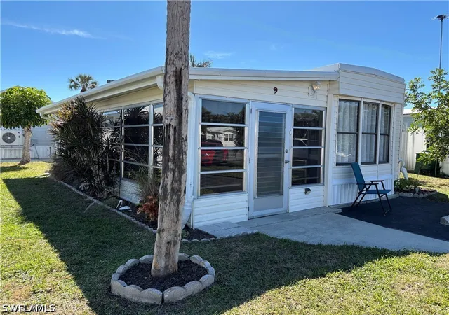 Photo 2 of Manufactured home for sale at 9 Jade Dr, Naples, FL 34114 | MLS# 226028050 | Listing updated on 2026-08-25