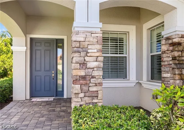Photo 3 of Sale Pending at 13586 Starwood Ln, Fort Myers, FL 33912 | MLS# 2026032923 | Listing updated on 2026-08-14