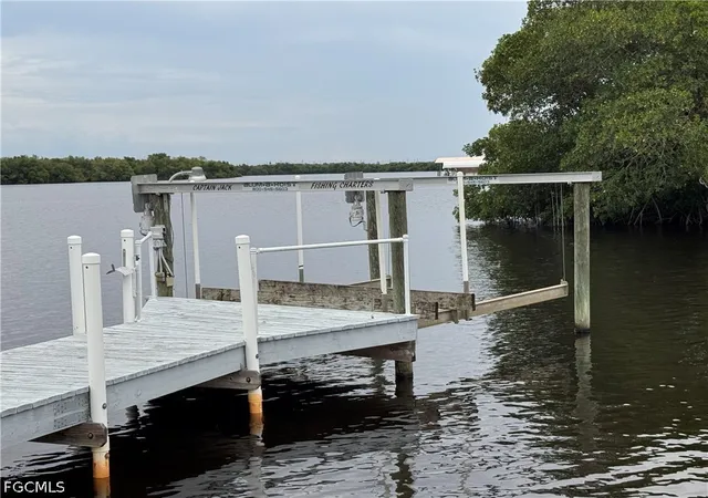 Photo 2 of Land for sale at 324 Shoreland Dr, Fort Myers, FL 33905 | MLS# 2026032996 | Listing updated on 2026-08-13