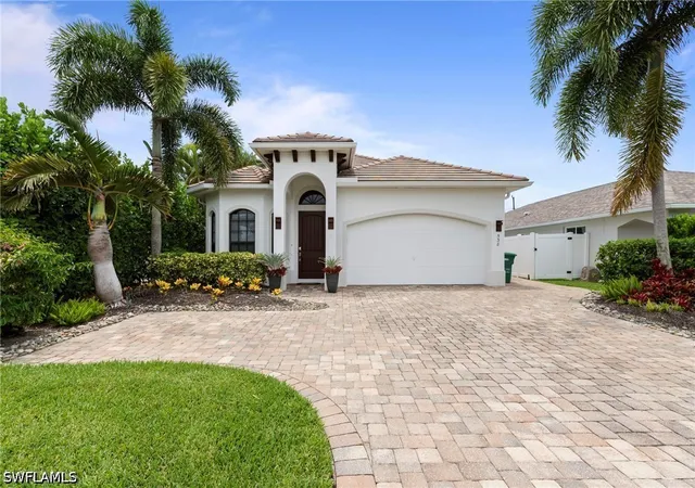 Photo 1 of Sale Pending at 538 104th Avenue N, Naples, FL 34108 | MLS# 226028267 | Listing updated on 2026-08-26