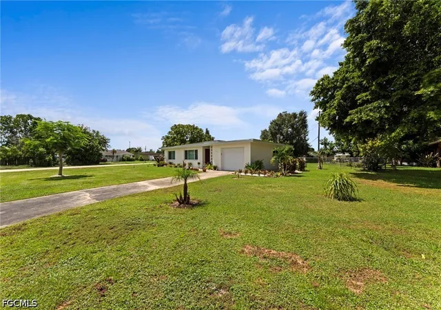 Photo 3 of Sale Pending at 1212 Barnsdale St, Lehigh Acres, FL 33936 | MLS# 2026033037 | Listing updated on 2026-08-18