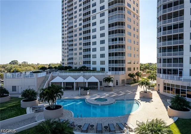 Photo 3 of Condo for sale at 2090 W 1st Street #E2605, Fort Myers, FL 33901 | MLS# 2026033128 | Listing updated on 2026-08-16