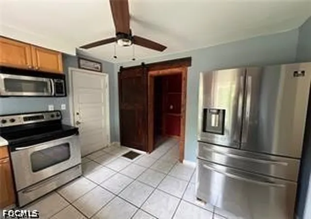 Photo 4 of Sale Pending at 253 S Cypress St, Labelle, FL 33935 | MLS# 2026033276 | Listing updated on 2026-08-19