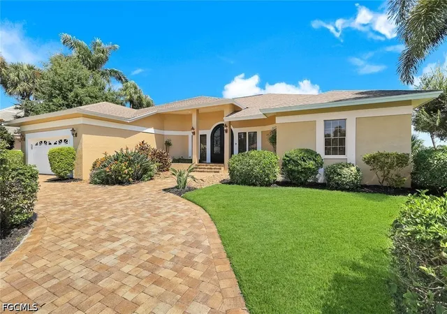 Photo 3 of Single family home for sale at 16111 Forest Oaks Dr, Fort Myers, FL 33908 | MLS# 2026033317 | Listing updated on 2026-08-27