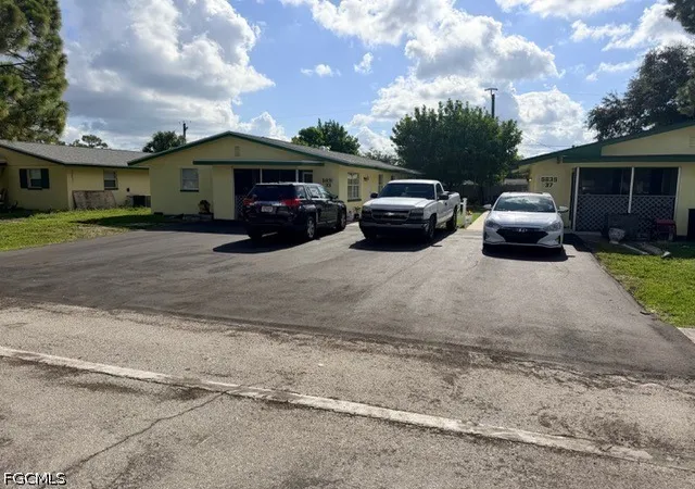 Photo 4 of House for sale at 5631-5633 10th Avenue, Fort Myers, FL 33907 | MLS# 2026033338 | Listing updated on 2026-08-13