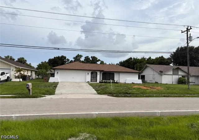 Photo 1 of Single family home for sale at 1804 Viscaya Pkwy, Cape Coral, FL 33990 | MLS# 2026033411 | Listing updated on 2026-08-26