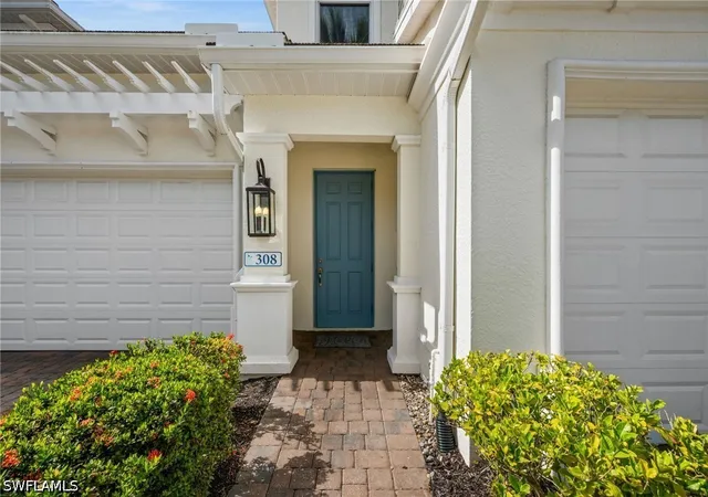 Listing Photo 4 - Condo for sale in building located at 2344 Sheen Ln, Naples, FL 34120 - Unit #308