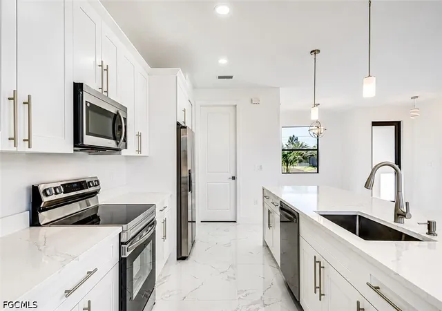 12th image of 4102 13th Street Sw, Lehigh Acres, FL 33976 | MLS# 2026033473