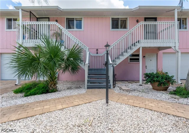 Photo 3 of House for sale at 21691/693 Indian Byp Dr, Fort Myers Beach, FL 33931 | MLS# 2026033476 | Listing updated on 2026-08-21