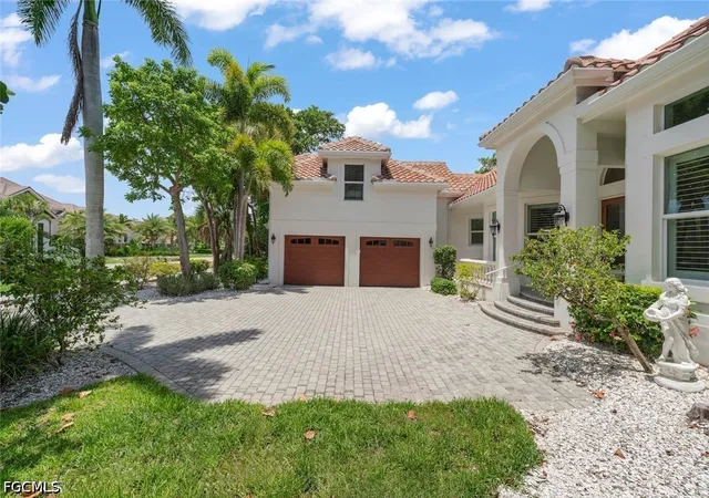 Photo 2 of Single family home for sale at 2302 Wulfert Rd, Sanibel, FL 33957 | MLS# 2026033547 | Listing updated on 2026-08-14