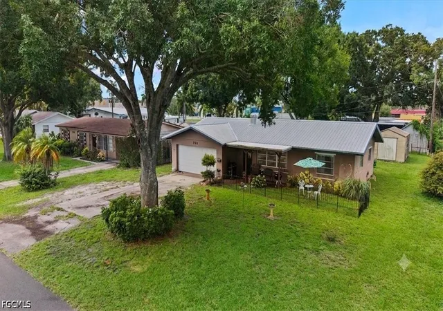 Photo 2 of Single family home for sale at 722 E Concordia Ave, Clewiston, FL 33440 | MLS# 2026033581 | Listing updated on 2026-08-24