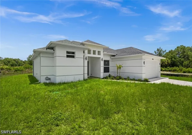 Photo 2 of Single family home for sale at 1208 Jefferson Ave, Lehigh Acres, FL 33972 | MLS# 226028456 | Listing updated on 2026-08-20
