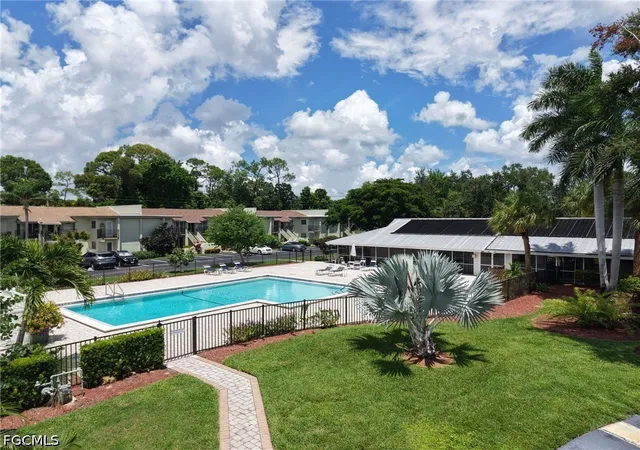 Listing Photo 2 - Condo for sale in building located at 7400 College Pkwy, Fort Myers, FL 33907 - Unit #61A
