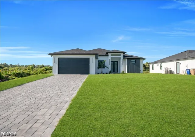 Photo 4 of Sale Pending at 695 Whitmore Loop, Lehigh Acres, FL 33972 | MLS# 2026033794 | Listing updated on 2026-09-29