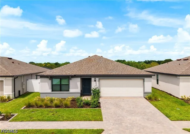 Photo 1 of Single family home for sale at 1211 Caloosa Cvs Dr, Labelle, FL 33935 | MLS# 2026033826 | Listing updated on 2026-08-17