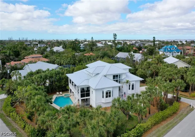 Photo 50 of Single family home for sale at 660 Anchor Dr, Sanibel, FL 33957 | MLS# 2026033866 | Listing updated on 2026-08-20