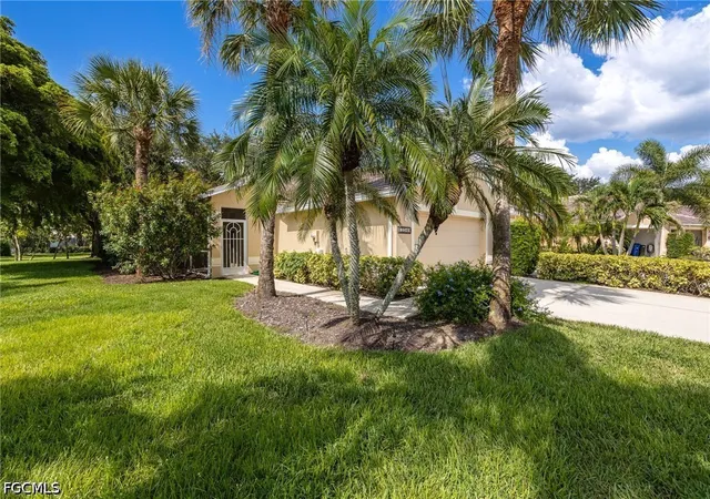 Photo 2 of Townhouse for sale at 12549 Stone Valley Loop, Fort Myers, FL 33913 | MLS# 2026033865 | Listing updated on 2026-08-30