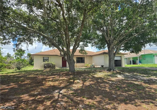 Photo 2 of Single family home for sale at 114 Highlands Lake Dr, Lake Placid, FL 33852 | MLS# 2026033918 | Listing updated on 2026-08-24