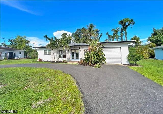 Photo 1 of Sale Pending at 8512 Fordham St, Fort Myers, FL 33907 | MLS# 226029029 | Listing updated on 2026-08-25