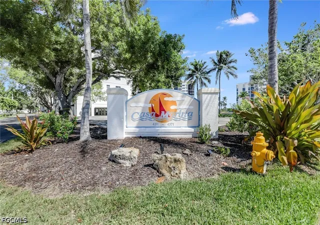 Listing Photo 4 - Condo for sale in building located at 4321 Bay Bch Ln, Fort Myers Beach, FL 33931 - Unit #634