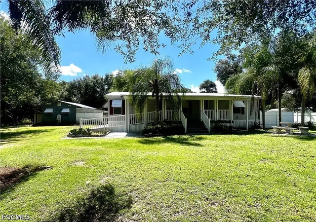 Photo 1 of Manufactured home for sale at 1027 Everglade Ave, Labelle, FL 33935 | MLS# 2026034092 | Listing updated on 2026-08-13
