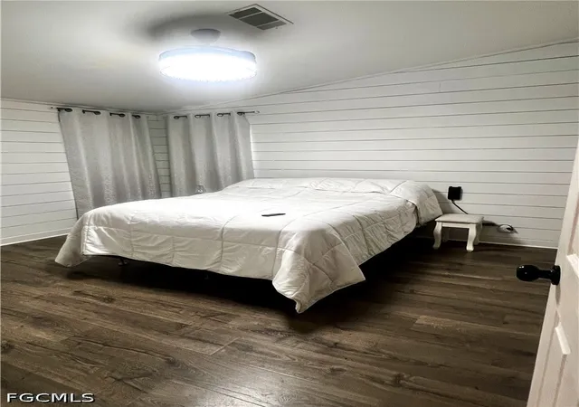 Photo 3 of Manufactured home for sale at 1027 Everglade Ave, Labelle, FL 33935 | MLS# 2026034092 | Listing updated on 2026-08-13