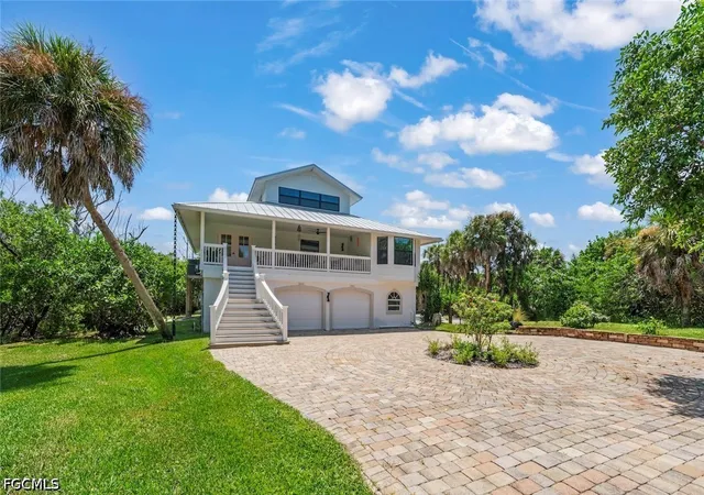 Photo 2 of Single family home for sale at 6062 Dinkins Lake Rd, Sanibel, FL 33957 | MLS# 2026034199 | Listing updated on 2026-08-25
