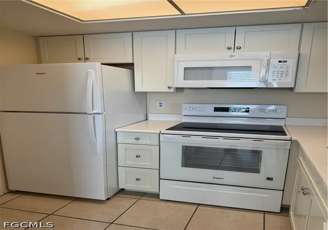 Photo 2 of Townhouse for sale at 3276 Prince Edward Is Cir #2, Fort Myers, FL 33907 | MLS# 2026034203 | Listing updated on 2026-08-13