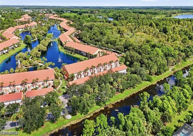 Listing Photo 5 - Condo for sale in building located at 6700 Bch Resort Dr, Naples, FL 34114 - Unit #13