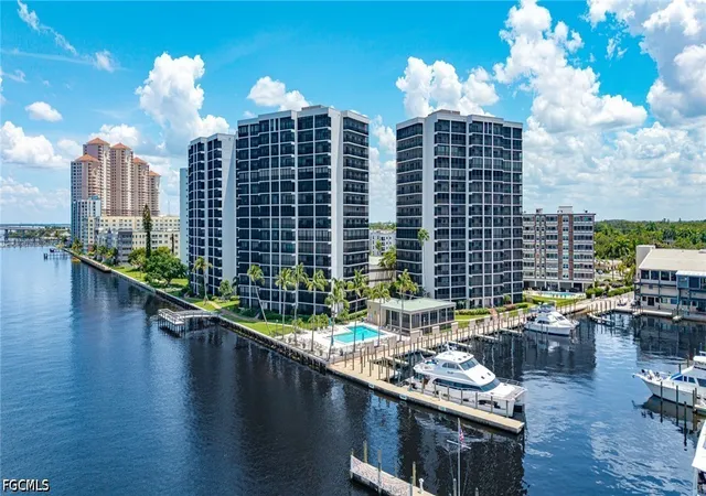 Photo 41 of Sale Pending at 1900 Virginia Ave #1401, Fort Myers, FL 33901 | MLS# 2026034252 | Listing updated on 2026-08-30