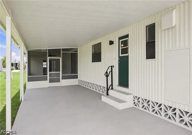 Photo 3 of Manufactured home for sale at 252 Loon Ln, Naples, FL 34114 | MLS# 2026034274 | Listing updated on 2026-10-05