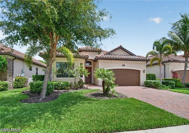 Photo 2 of Single family home for sale at 12695 Kinross Ln, Naples, FL 34120 | MLS# 226026206 | Listing updated on 2026-08-13