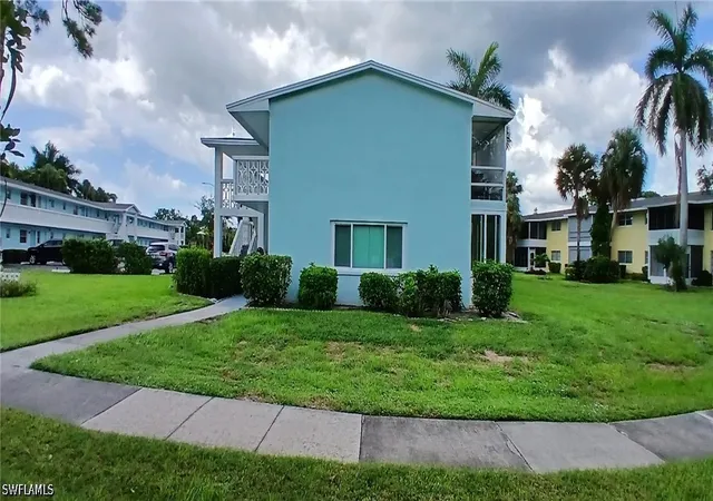 Listing Photo 5 - Condo for sale in building located at 1207 Tropic Ter, North Fort Myers, FL 33903