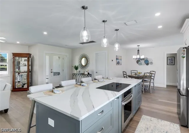 Photo 3 of Sale Pending at 193 Heather Grv Ln, Naples, FL 34113 | MLS# 226029239 | Listing updated on 2026-08-18