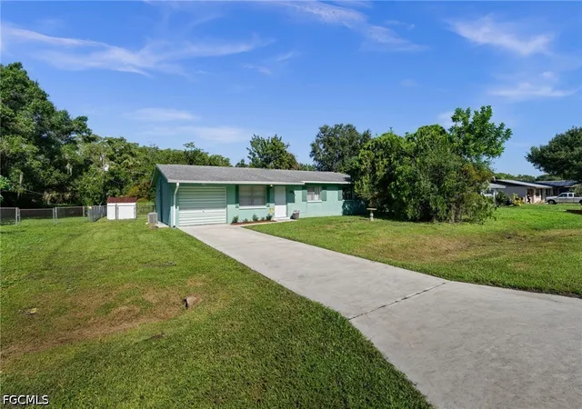 Photo 28 of Single family home for sale at 2976 Ribbon Ct, Fort Myers, FL 33905 | MLS# 2026034337 | Listing updated on 2026-08-30