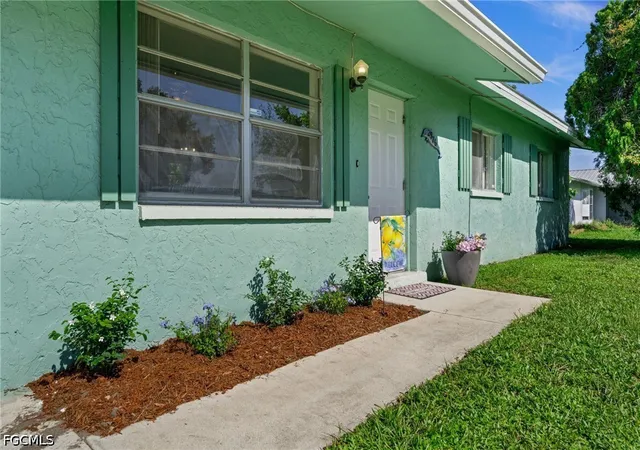 Photo 2 of Single family home for sale at 2976 Ribbon Ct, Fort Myers, FL 33905 | MLS# 2026034337 | Listing updated on 2026-08-30