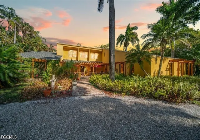 Photo 1 of Single family home for sale at 184 W Mariana Ave, North Fort Myers, FL 33903 | MLS# 2026034392 | Listing updated on 2026-08-13