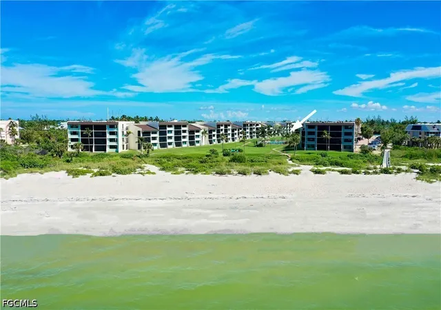 Listing Photo 2 - Condo for sale in building located at 979 E Gulf Dr, Sanibel, FL 33957 - Unit #242