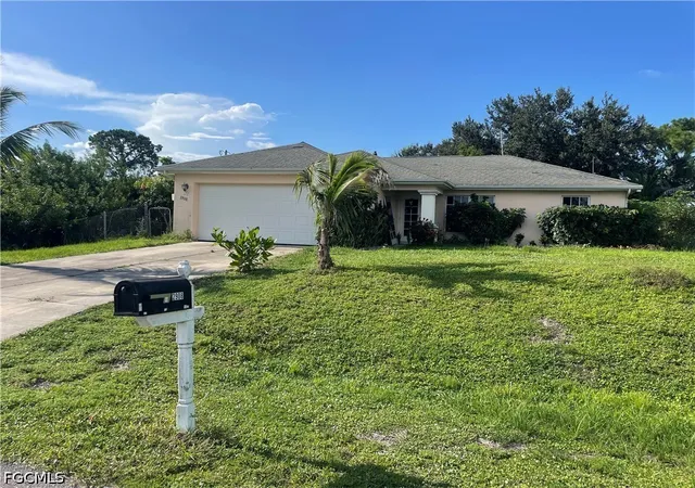 Photo 3 of Single family home for sale at 2908 12th Street Sw, Lehigh Acres, FL 33976 | MLS# 2026034435 | Listing updated on 2026-10-05