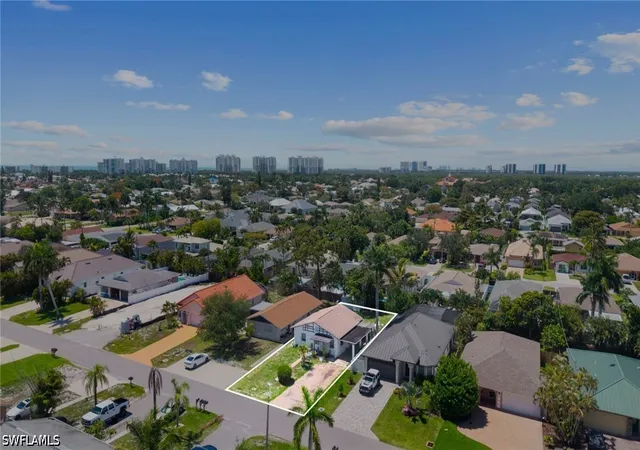 Photo 3 of Single family home for sale at 641 105th Avenue N, Naples, FL 34108 | MLS# 226029089 | Listing updated on 2026-08-13