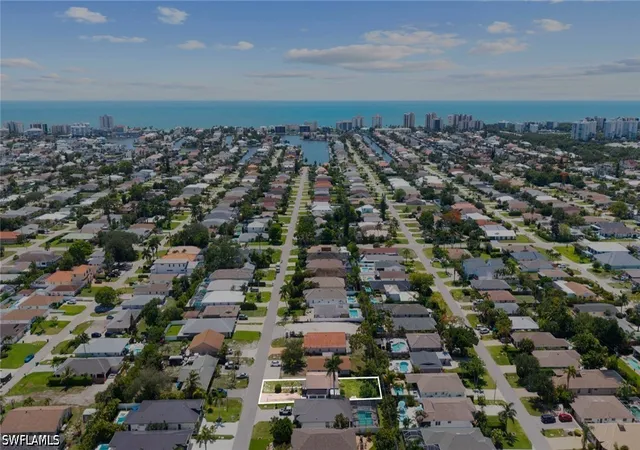 Photo 4 of Single family home for sale at 641 105th Avenue N, Naples, FL 34108 | MLS# 226029089 | Listing updated on 2026-08-13
