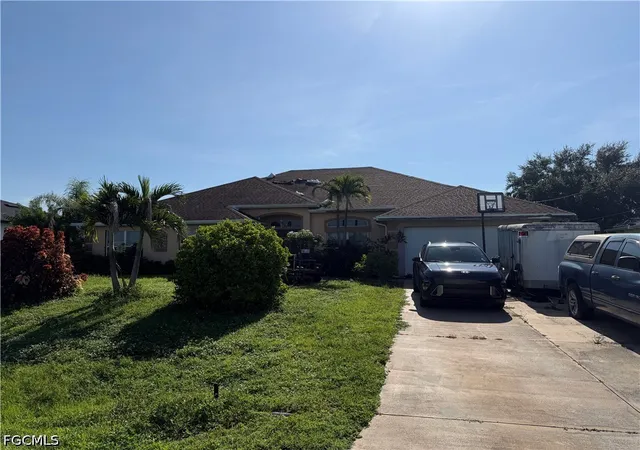 Photo 1 of Single family home for sale at 1018 Chapel Ave, Lehigh Acres, FL 33971 | MLS# 2026034455 | Listing updated on 2026-08-14