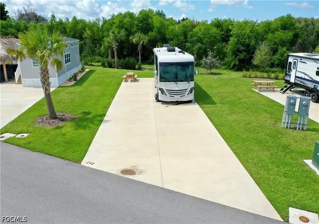 Photo 1 of Land for sale at 240 Horizon Rd, Punta Gorda, FL 33982 | MLS# 2026034459 | Listing updated on 2026-08-14