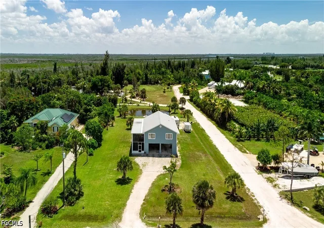 Photo 3 of Single family home for sale at 8500 Redwood Dr, Saint James City, FL 33956 | MLS# 2026034504 | Listing updated on 2026-08-20