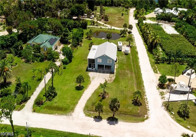 Photo 3 of Single family home for sale at 8500 Redwood Dr, Saint James City, FL 33956 | MLS# 2026034504 | Listing updated on 2026-08-20